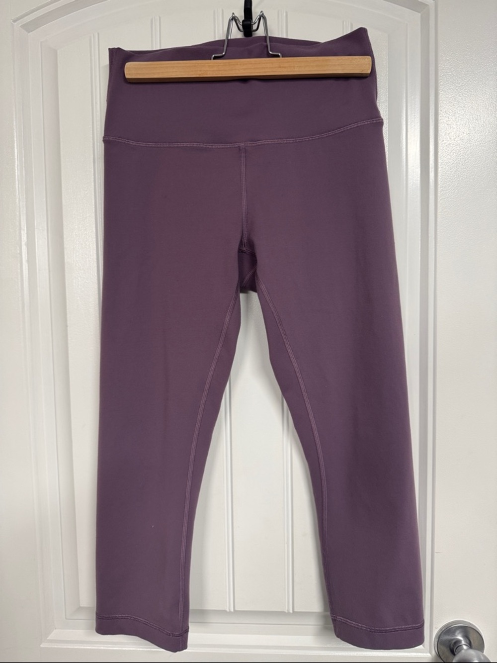 lululemon athletica Plum Cropped Leggings